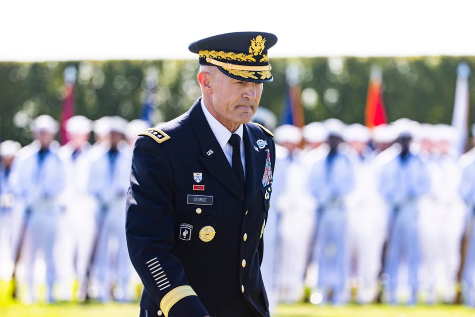 jefe, estado, mayor, ee.uu, trump , guerra, destituyen