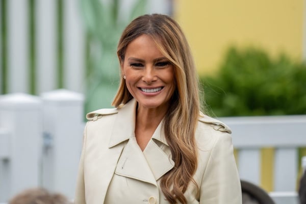 Melania Trump instala una colmena única en la Casa Blanca y su impacto va mucho más allá de la miel