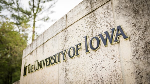 Tiroteo en Universidad de Iowa deja estudiantes heridos tras pelea masiva