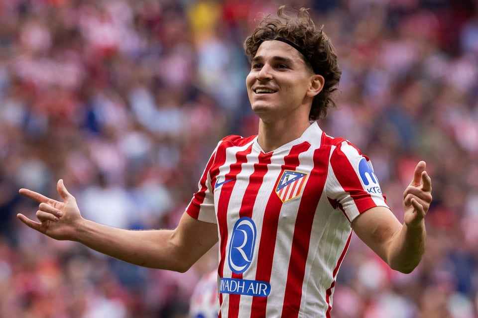 Barcelona quiere a Julián Álvarez pero Atlético pide 150 millones