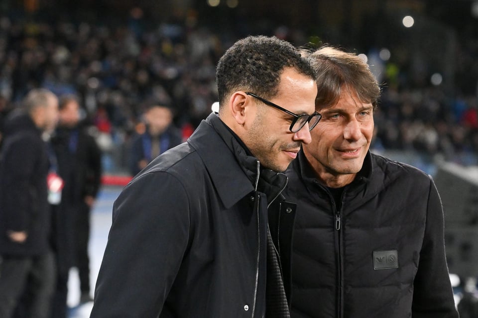Chelsea despide a Rosenior tras mala racha