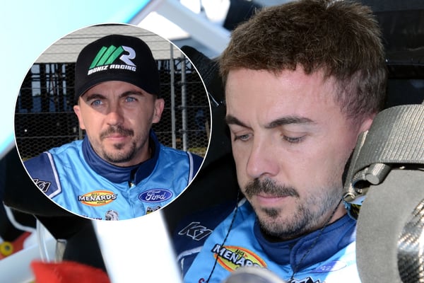 Actor de «Malcolm el de en medio» sufre aparatoso accidente en NASCAR