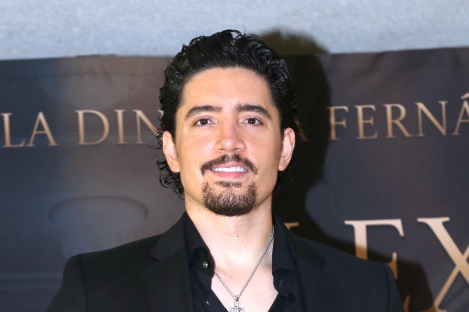 Alex Fernández rompe el silencio sobre Ángela Aguilar y aclara rumores de celos