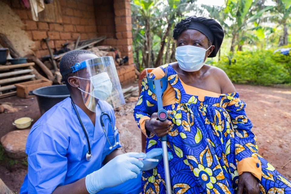 Brote de ébola se agrava en África central: aumenta números de muertos y desata alerta internacional