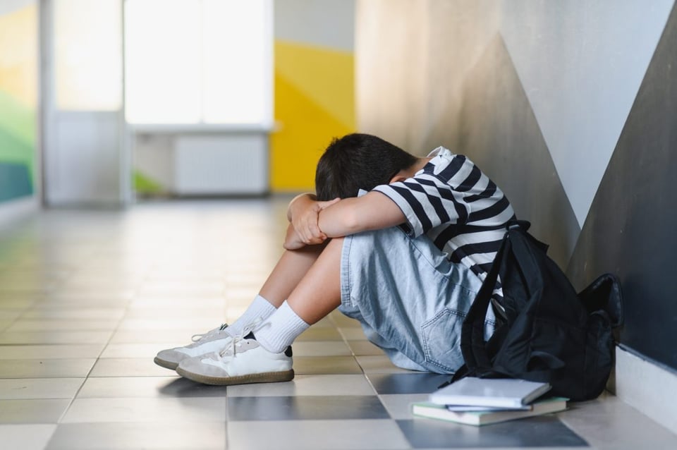 ¿Disciplina efectiva o castigo excesivo? Singapur permite azotes en las escuelas desde los 9 años contra el bullying