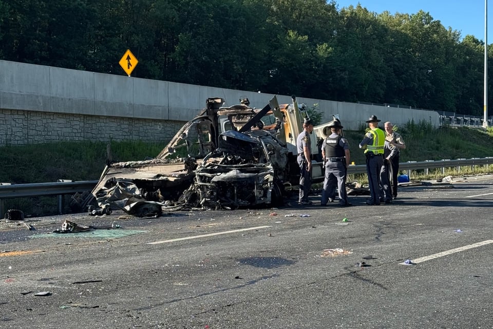 Acusan de homicidio involuntario a conductora tras mortal choque en la I-95 de Virginia