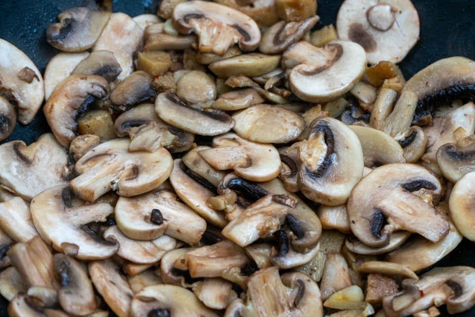 Retiran champiñones por Listeria
