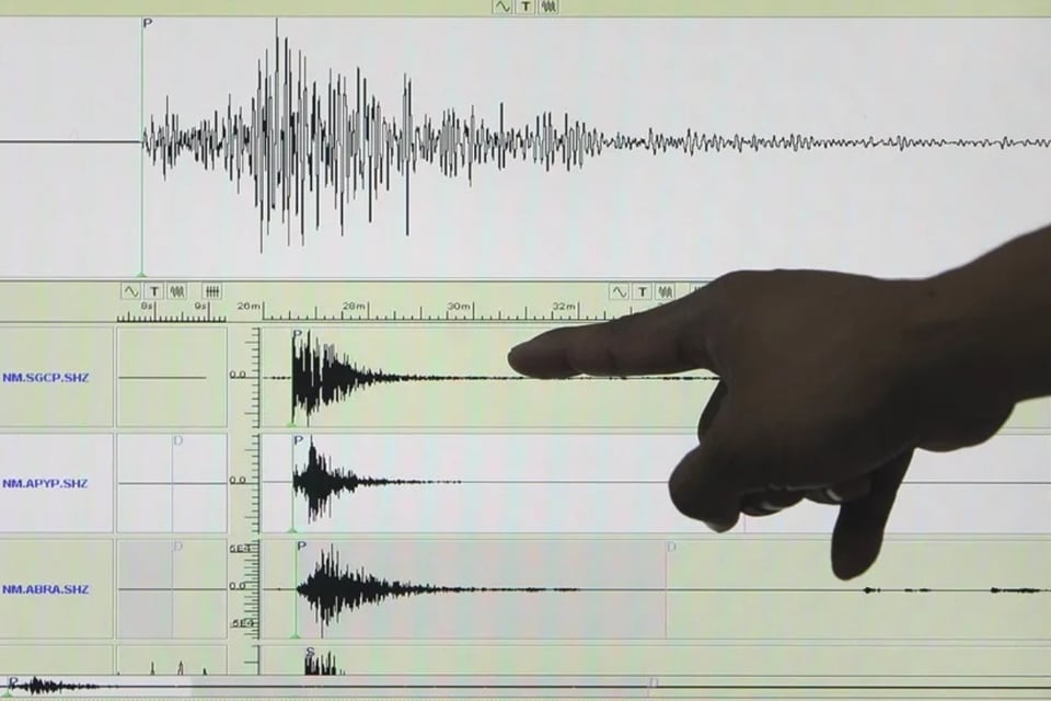 Fuerte sismo golpea Perú y deja afectaciones en infraestructura y comunicaciones