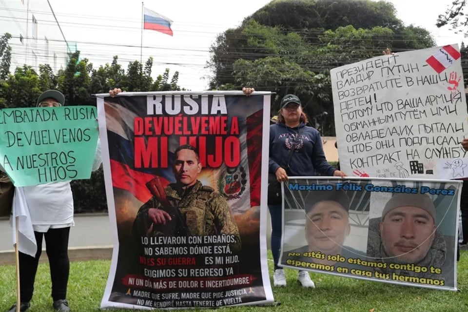 Madres peruanas exigen información sobre hijos enviados a combatir en Rusia