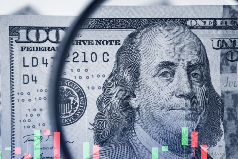 El dólar repunta y enciende alertas en México y Colombia hoy 01/05
