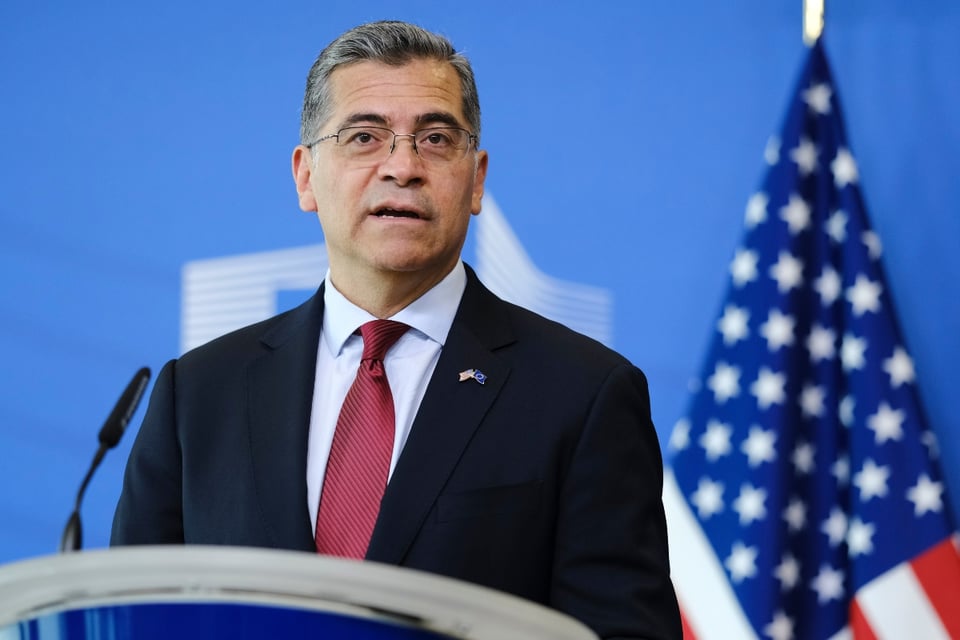 Xavier Becerra lidera carrera por gobernación de California featured image