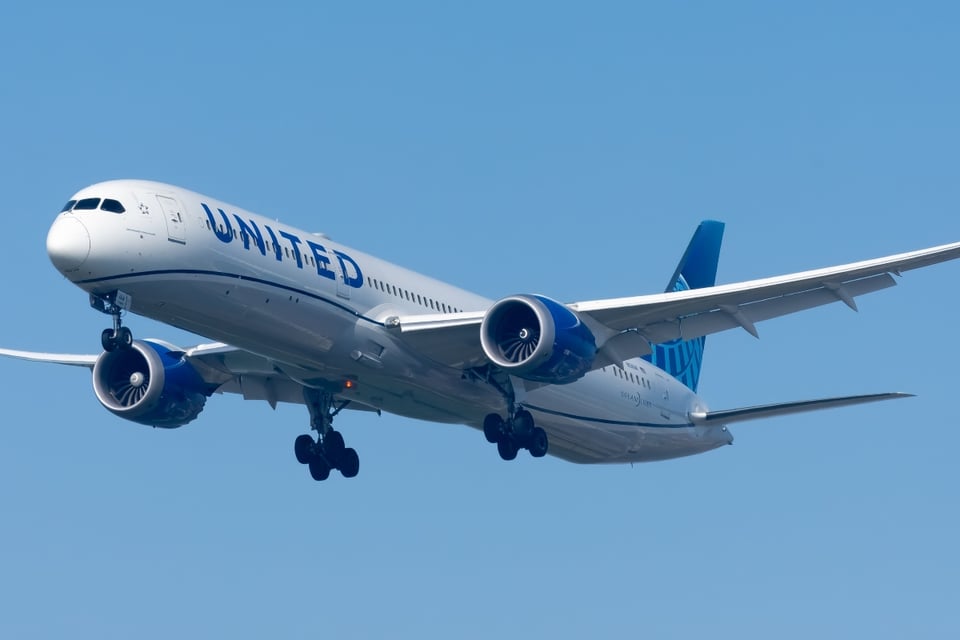 Un dispositivo llamado «bomba» provoca el regreso de un vuelo transatlántico