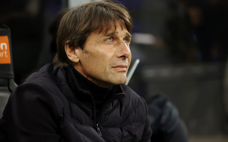 Antonio Conte dejará Napoli este verano