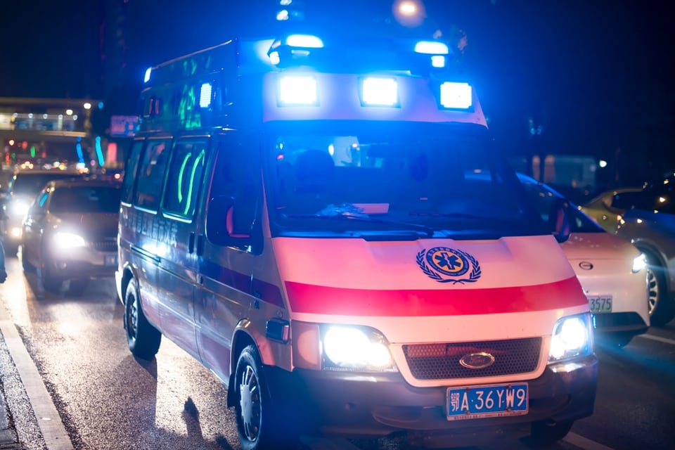 Mortal explosión en mina de carbón desata operativo masivo de rescate en China