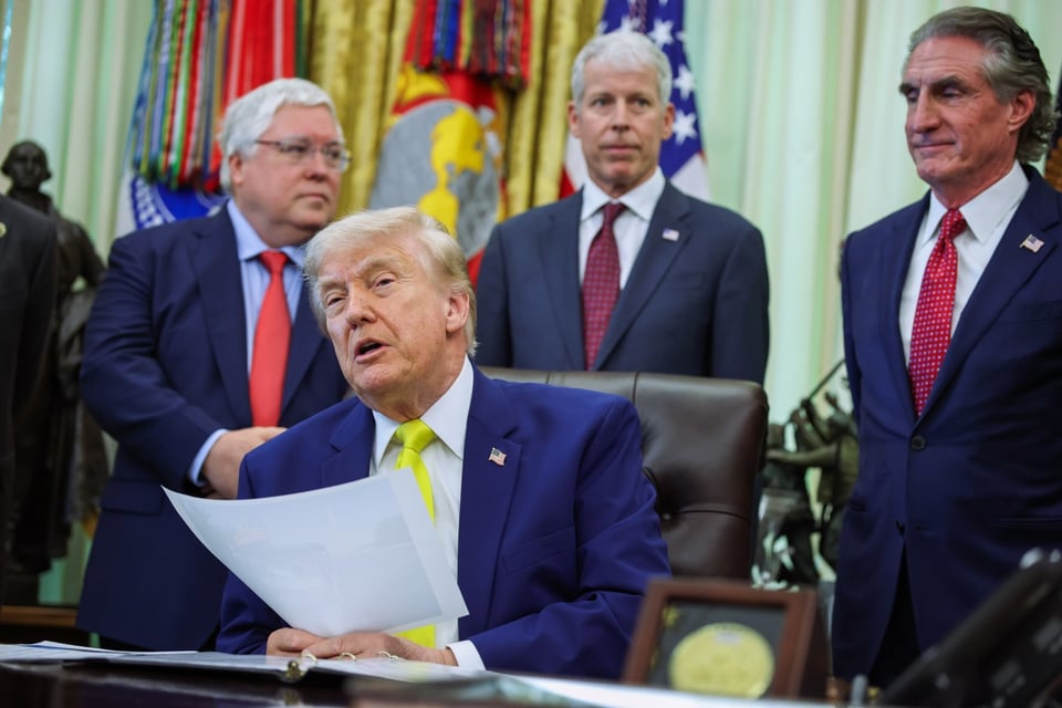 Trump firmará este miércoles ley que asigna $70,000 millones a ICE y CBP