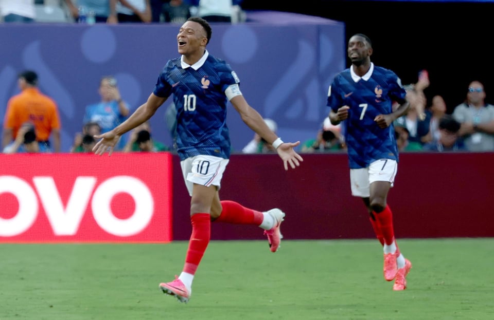 Francia aplasta a Suecia y avanza con paso perfecto