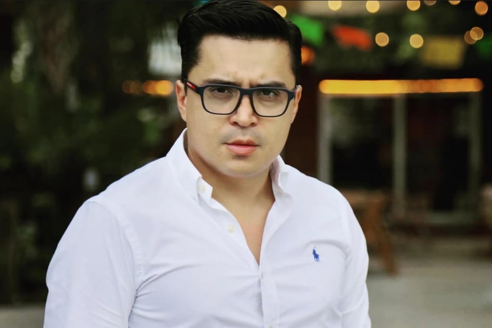Activista colombiano Beto Coral sigue detenido por ICE: DHS confirma proceso de deportación