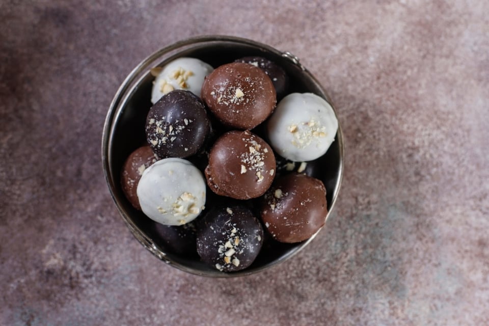 Retiran bolitas de chocolate