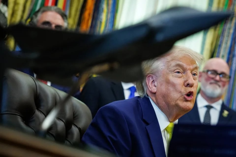 Trump abre la puerta a una reunión con el líder supremo de Irán