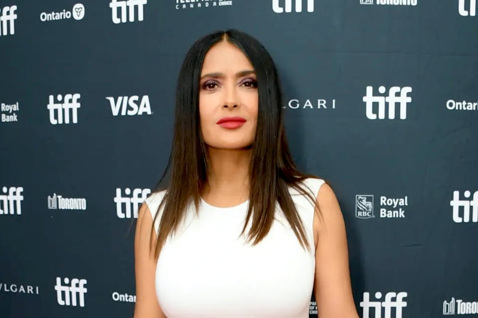Salma Hayek brilló en el Mundial 2026 y emociona con mensaje que celebra la unión del fútbol