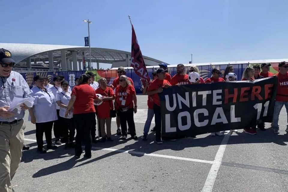 A días del Mundial 2026, los trabajadores del estadio SoFi alcanzan un acuerdo y evitan la huelga