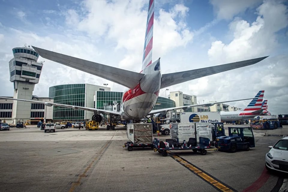 Aeropuerto de Miami rompe récord y genera $212 mil millones