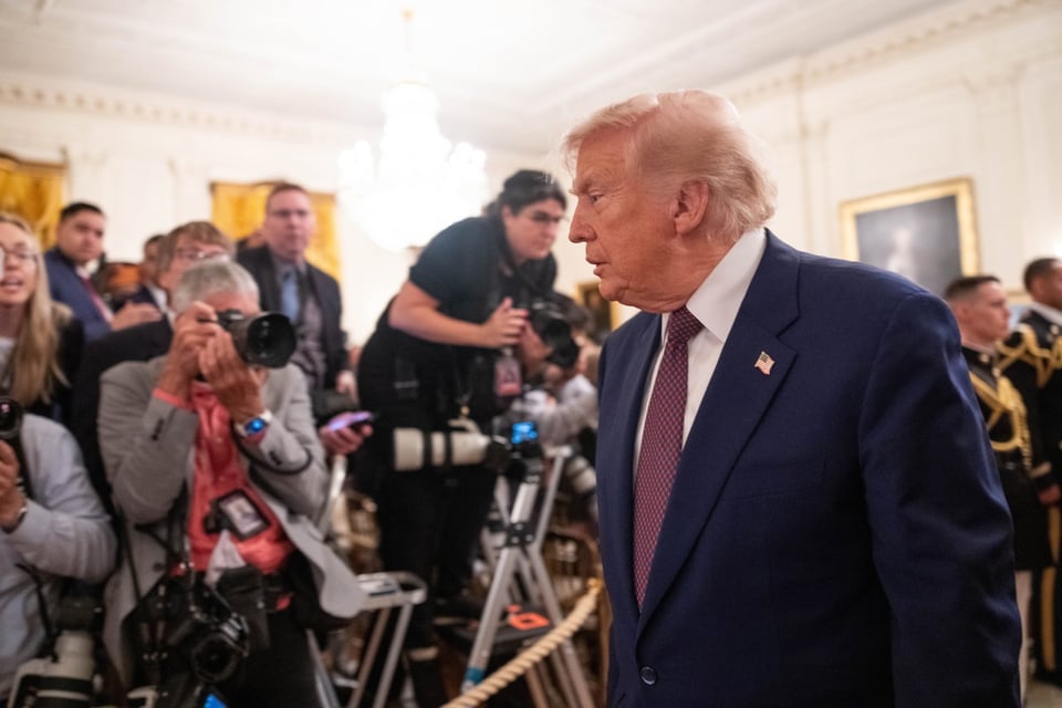 Trump niega peajes en plena tensión con Irán