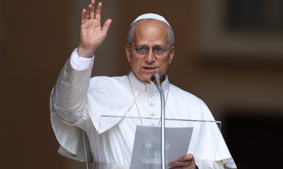 Papa León XIV pide respeto para los migrantes y alerta sobre el rearme mundial ante el Parlamento español