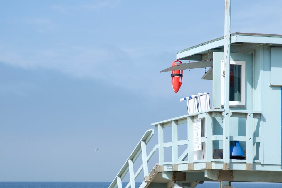 Niña de 5 años murió tras ser arrastrada por una poderosa corriente en una playa de California
