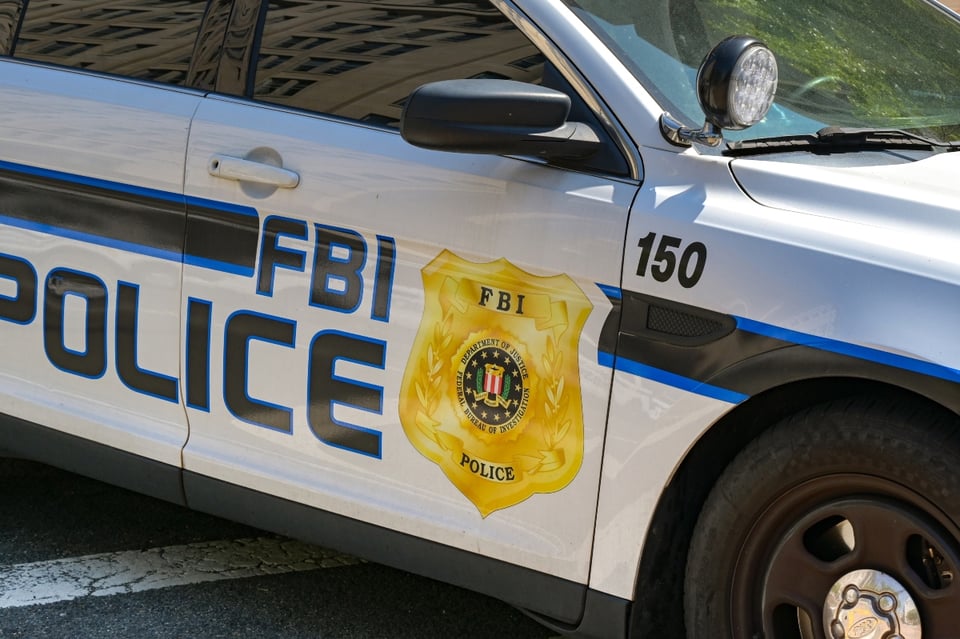 FBI ofrece $25,000 por información sobre sospechoso de tiroteos en Missouri