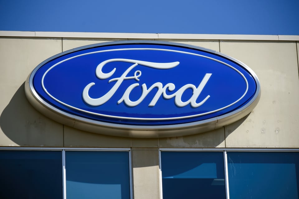 Ford retira casi 420.000 vehículos por falla en cinturones