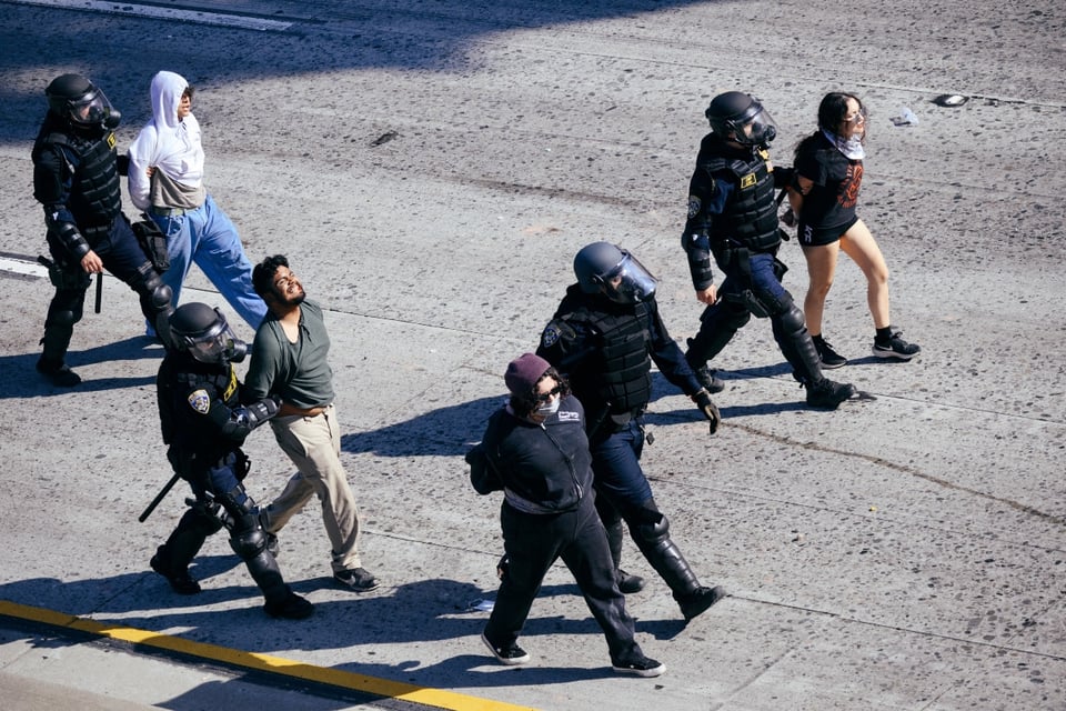 Miles de jóvenes migrantes podrían quedar detenidos sin fianza en EE.UU.