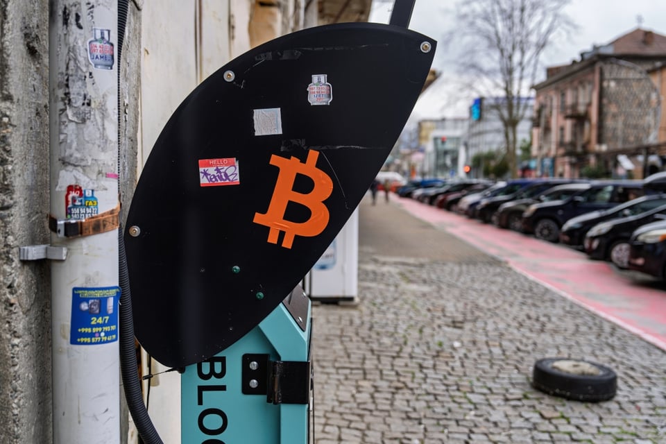Minnesota ordena prohibición de cajeros de criptomonedas por aumento de fraudes