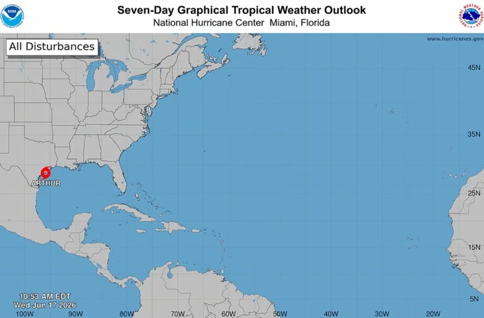 Tormenta tropical Arthur amenaza Texas y Luisiana