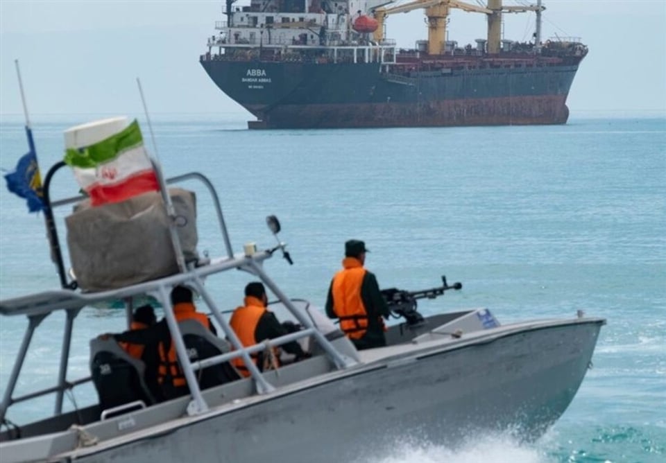 Trump amenaza a Irán con atacar Teherán
