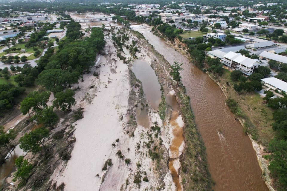 Lluvias, Texas, Rescatados