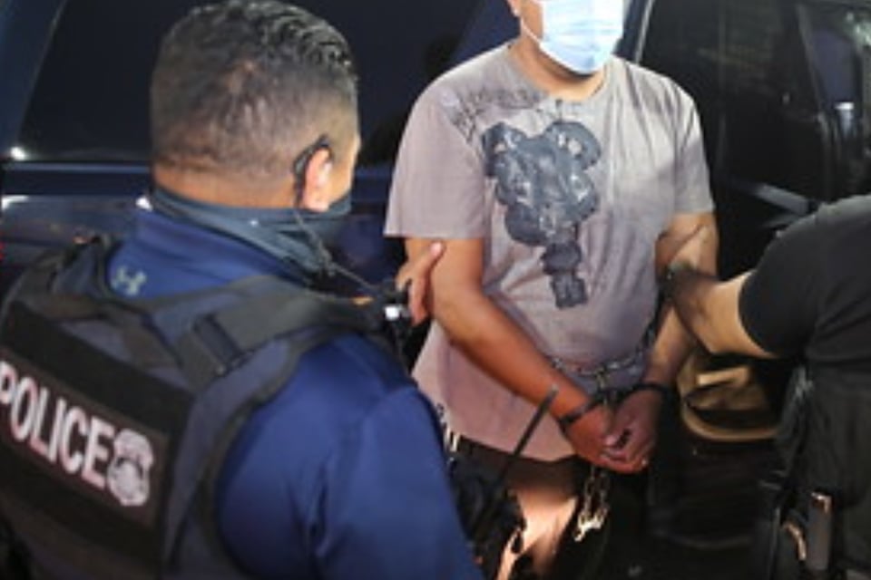 Tragedia de San Antonio: Guatemalteco se declara culpable por muerte de 53 migrantes featured image