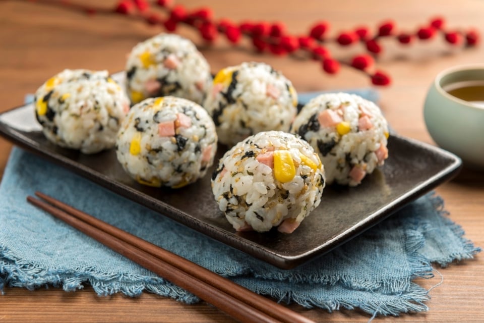 Retiran bolitas de arroz
