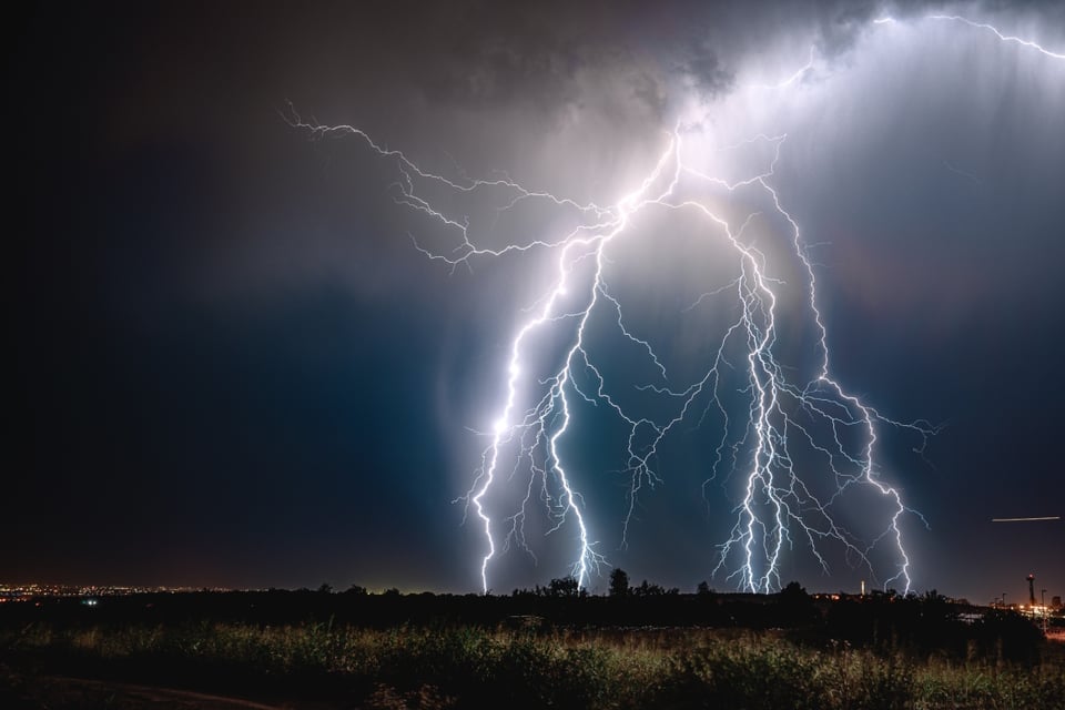 Tragedia en Florida: rayo irrumpe festejos del 4 de julio y deja una víctima mortal featured image