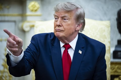 ¿Podrá Trump seguir con su salón de baile? Tribunal ordena detener la construcción en la Casa Blanca