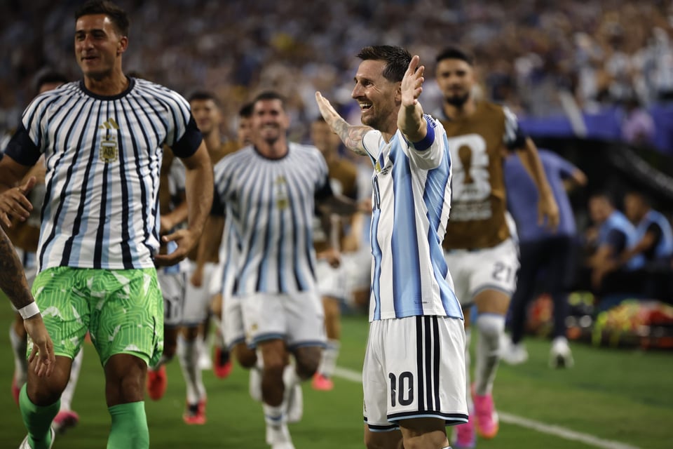 Argentina sufre ante Cabo Verde y avanza Mundial