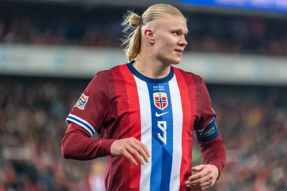 Haaland , futbolista, saud, perfecta, sol, natural 