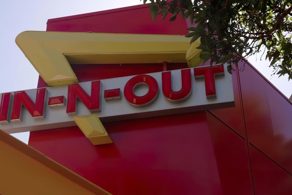 Revelan cómo murió el atacante del tiroteo en un In-N-Out de Idaho que dejó tres muertos