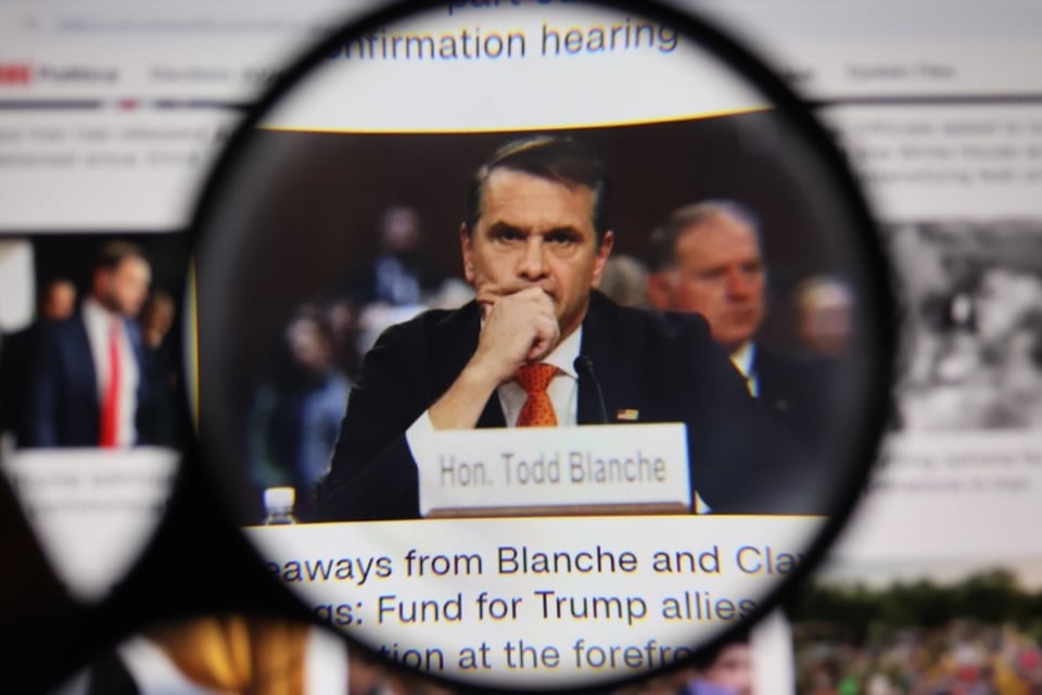 Todd Blanche quién es