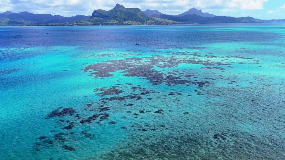 Mauritius kicks off the international journey of 'Passport to the World' through HOLA! TV.