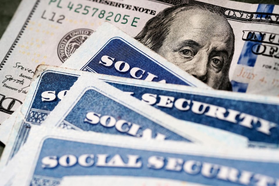 ¿Tu cheque está por debajo de $2,086? Esto determina cuánto paga el Seguro Social