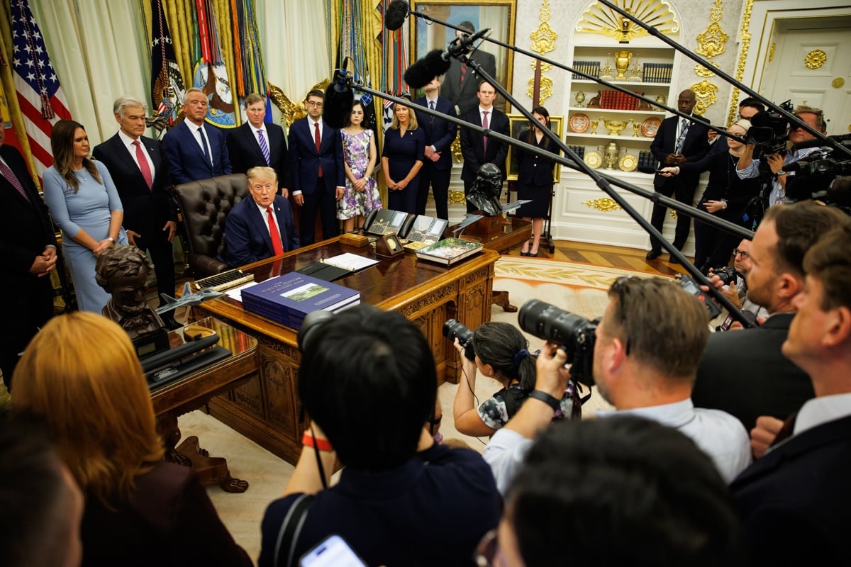 Trump prohíbe acceso a la Casa Blanca a tres medios
