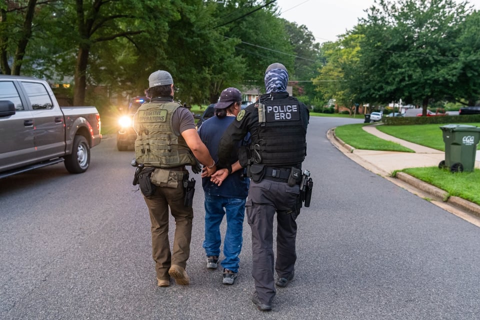 ICE Arrests in 90 Seconds: The New Tactic Raising Concerns