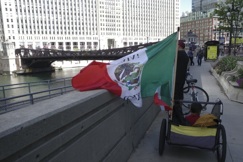 Festivales latinos regresan a Chicago, pero el temor a ICE amenaza con vaciar las calles