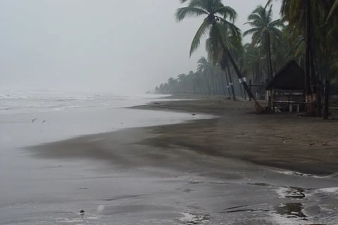 Huracán Polo alcanza categoría 5: su humedad dispara la amenaza de inundaciones
